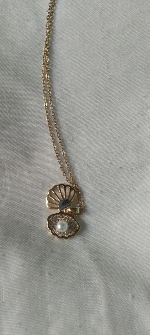 Colar banho de ouro,pingente concha