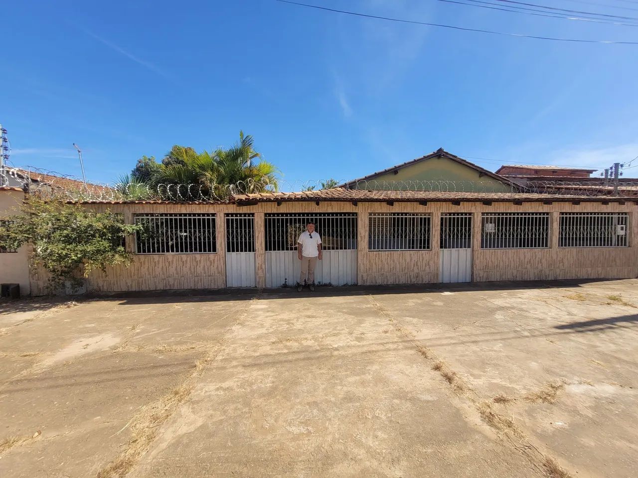 VENDO 4 QUARTOS EXCELENTE CASA SIMOLÂNDIA GOIÁS 