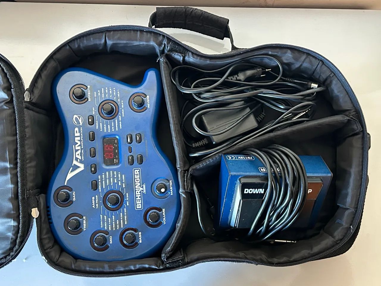 Pedaleira Behringer V-AMP 2 - Foto 2