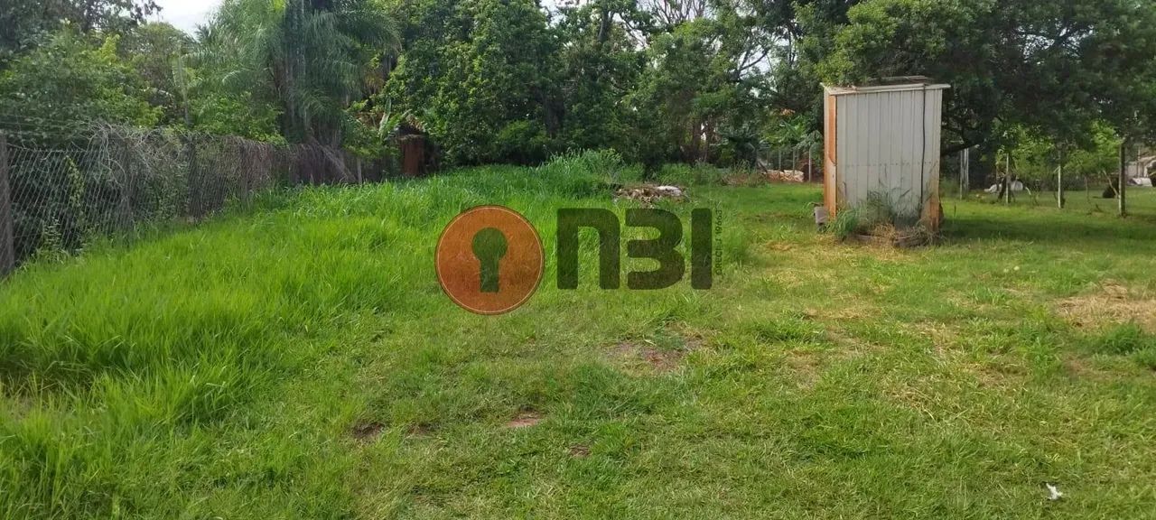 Terreno a venda próximo aos conjuntos de chácaras no Cond São Carlos em Guapiaçu