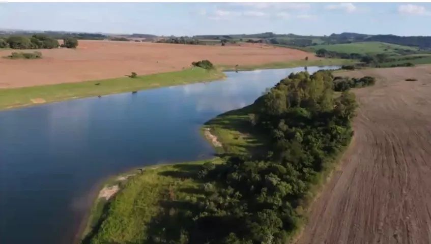 Terrenos na represa de São Sebastião 