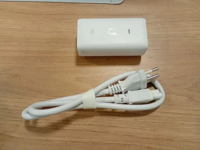 Ubiquiti UNIFI U7-LITE Wi-Fi 7 - Foto 5