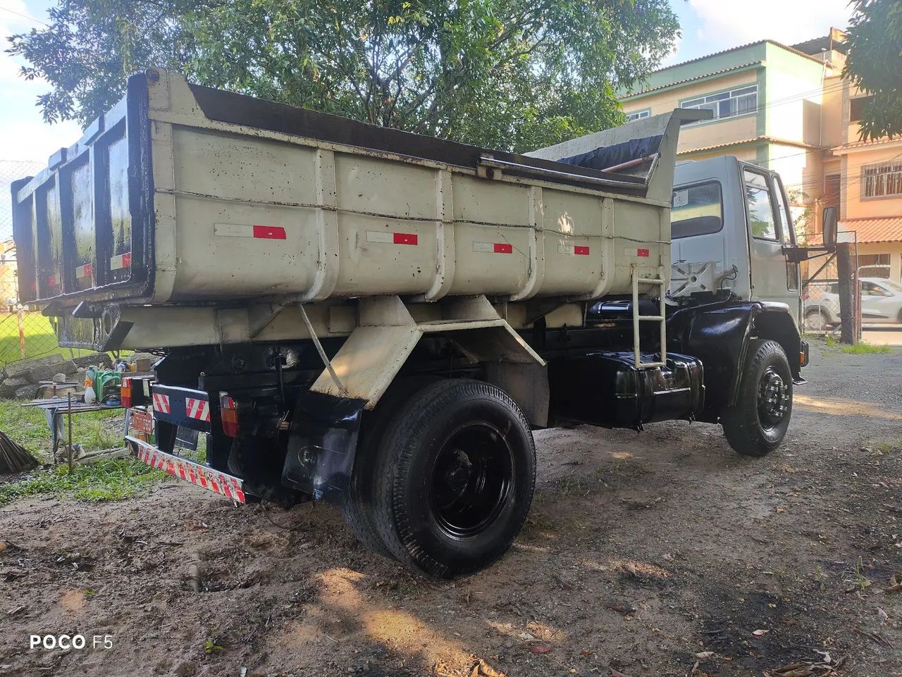 Ford Cargo 1215 Ano 1998, motor Cummins Sb 6 cc, turbinado, Interculado e reduzido.  - Foto 4