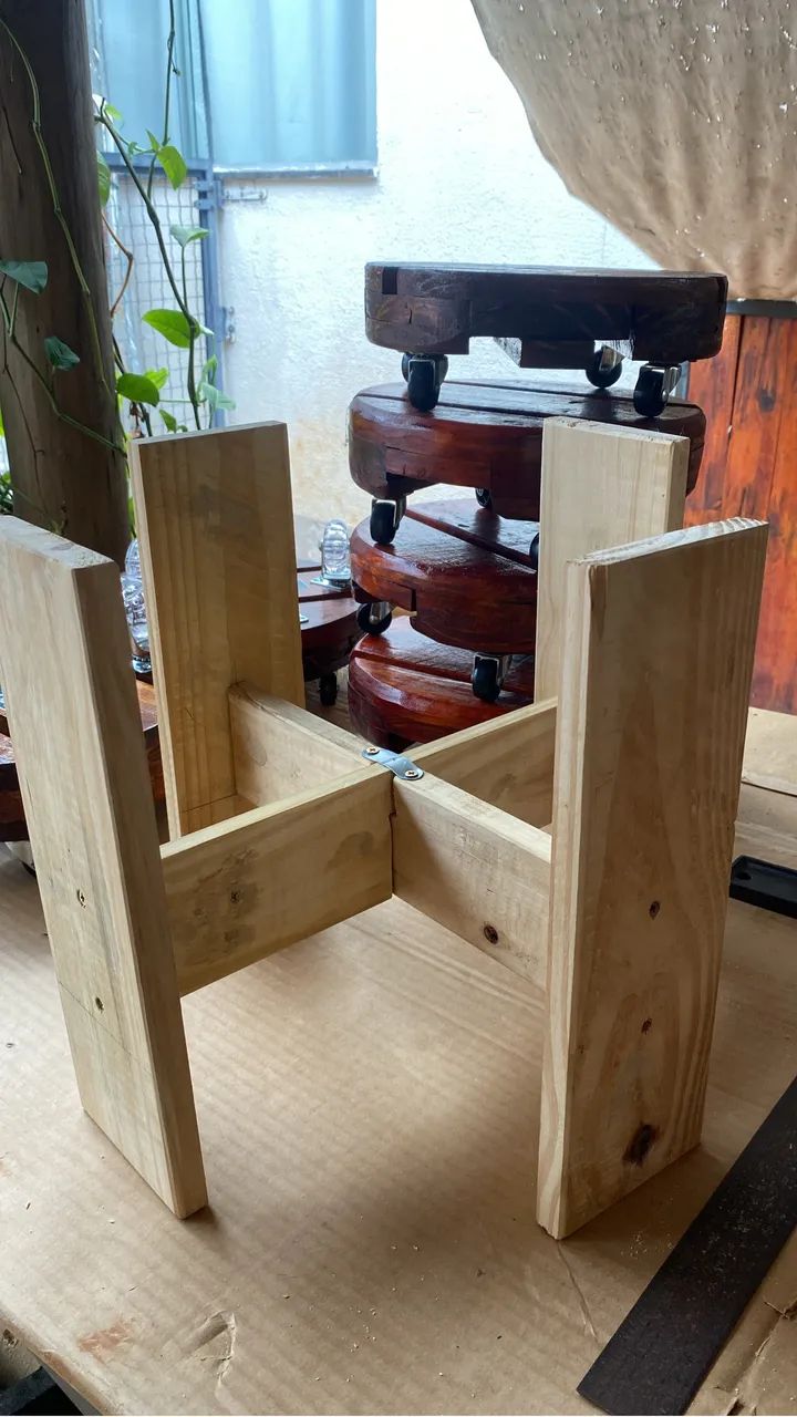 Suporte vaso e planta 