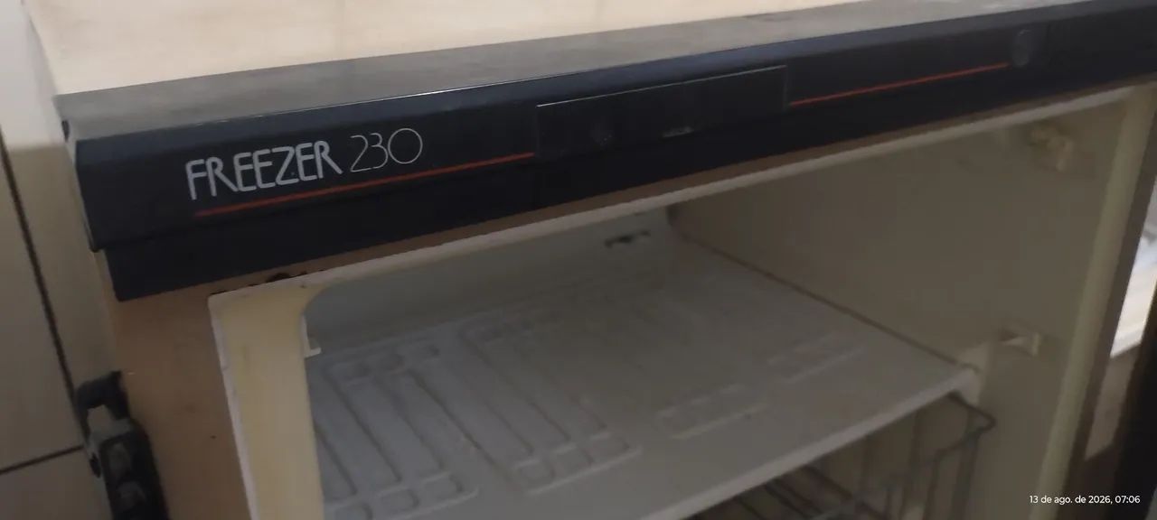 Frizer vertical Consul 230 litros - Foto 3