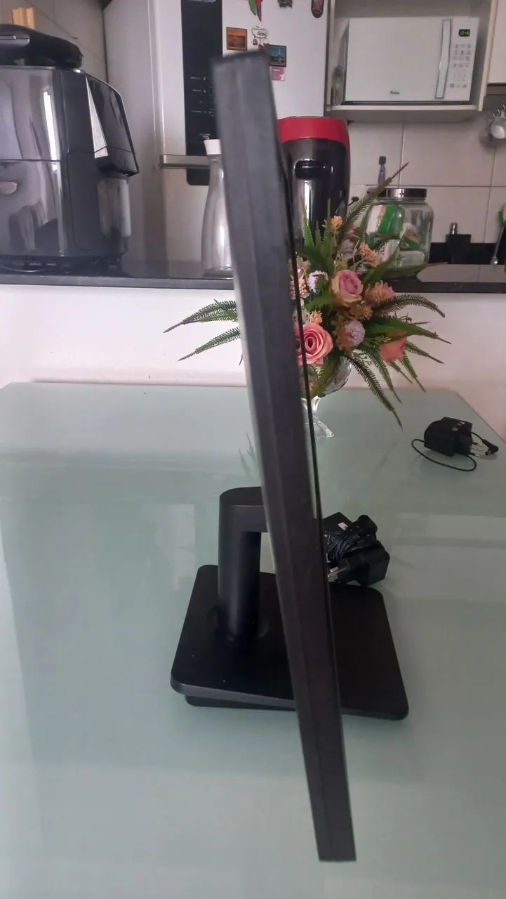 Monitor LG 23,8' modelo 24MK430H-B  - Foto 3