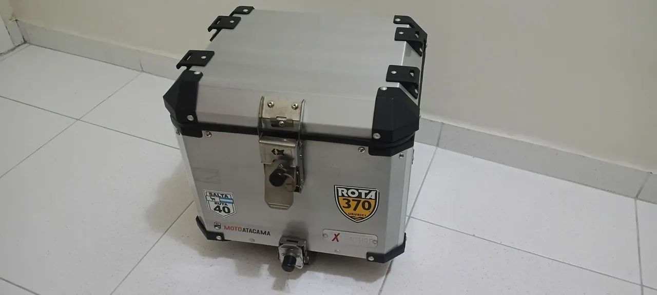 TOP CASE 