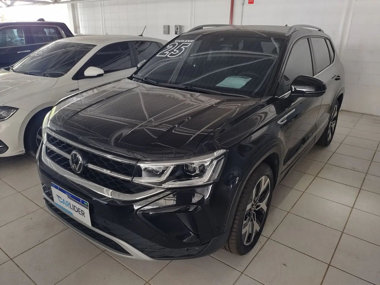 Volkswagen Taos 2025