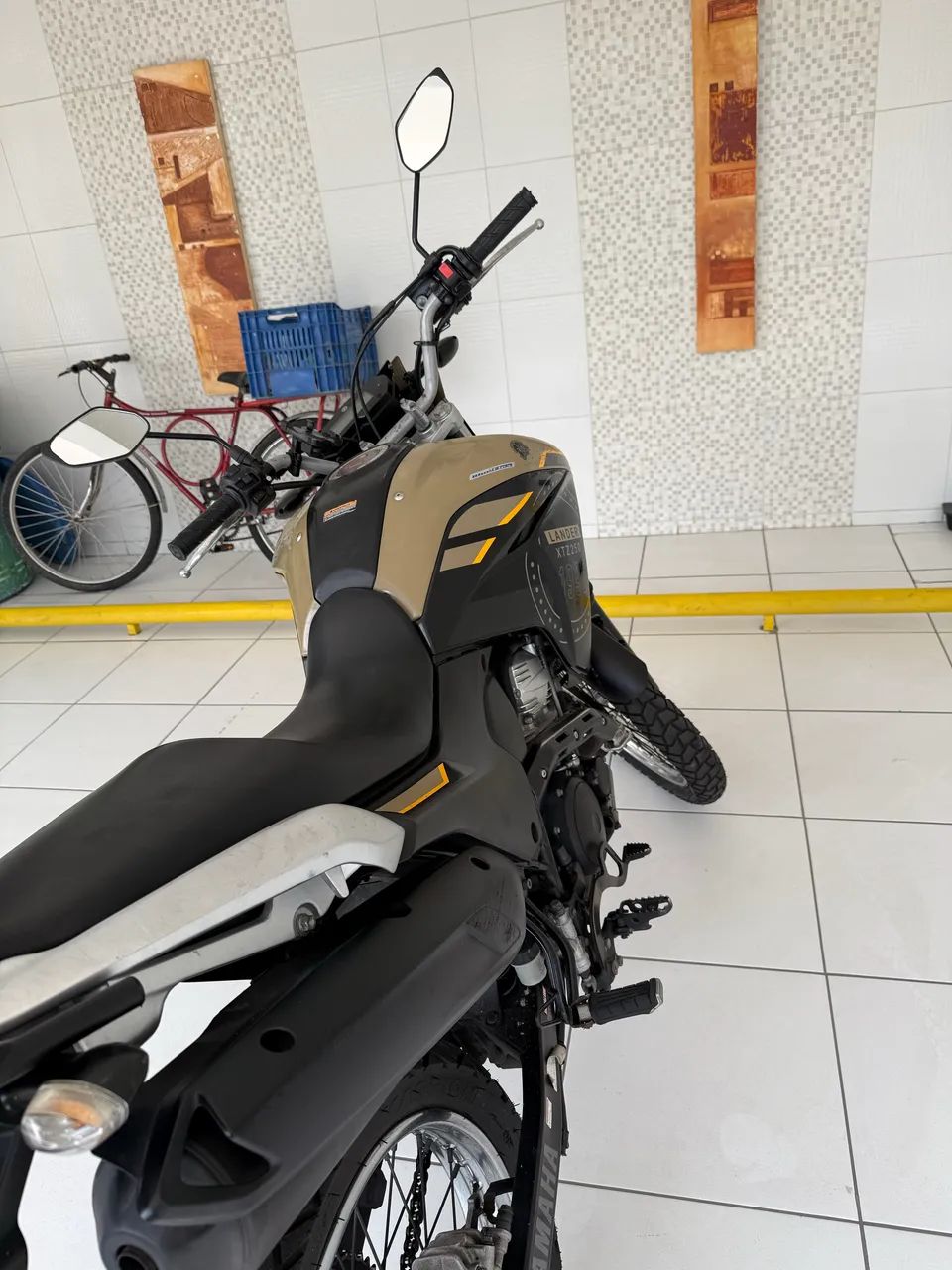VENDO LANDER 2024