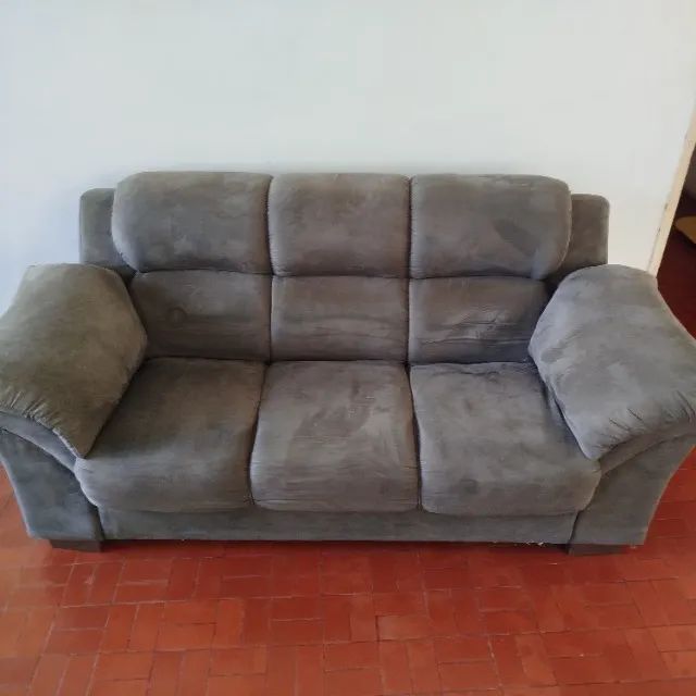 Vendo dois sofás (de 2 e 3 lugares)!