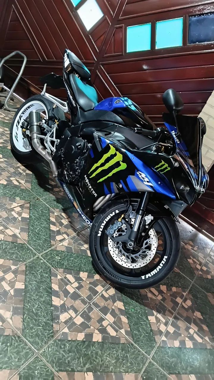 Yamaha R1 2013 - Foto 2