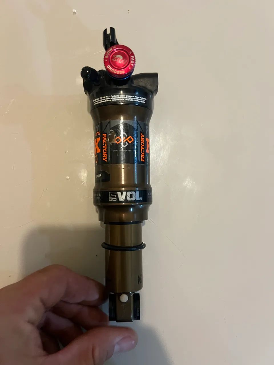 Shock Fox Kashima Remote 165x45mm Trunnion - Ciclismo - Jóquei