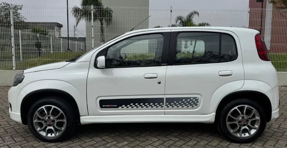 Fiat Uno Sporting 1.4 EVO Fire Flex 8V 4P 2013 - Foto 2