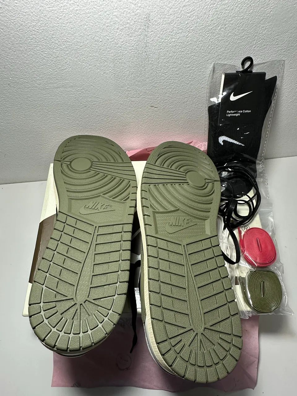 Nike Travis Scott Air Jordan 1 Low Olive - Foto 4