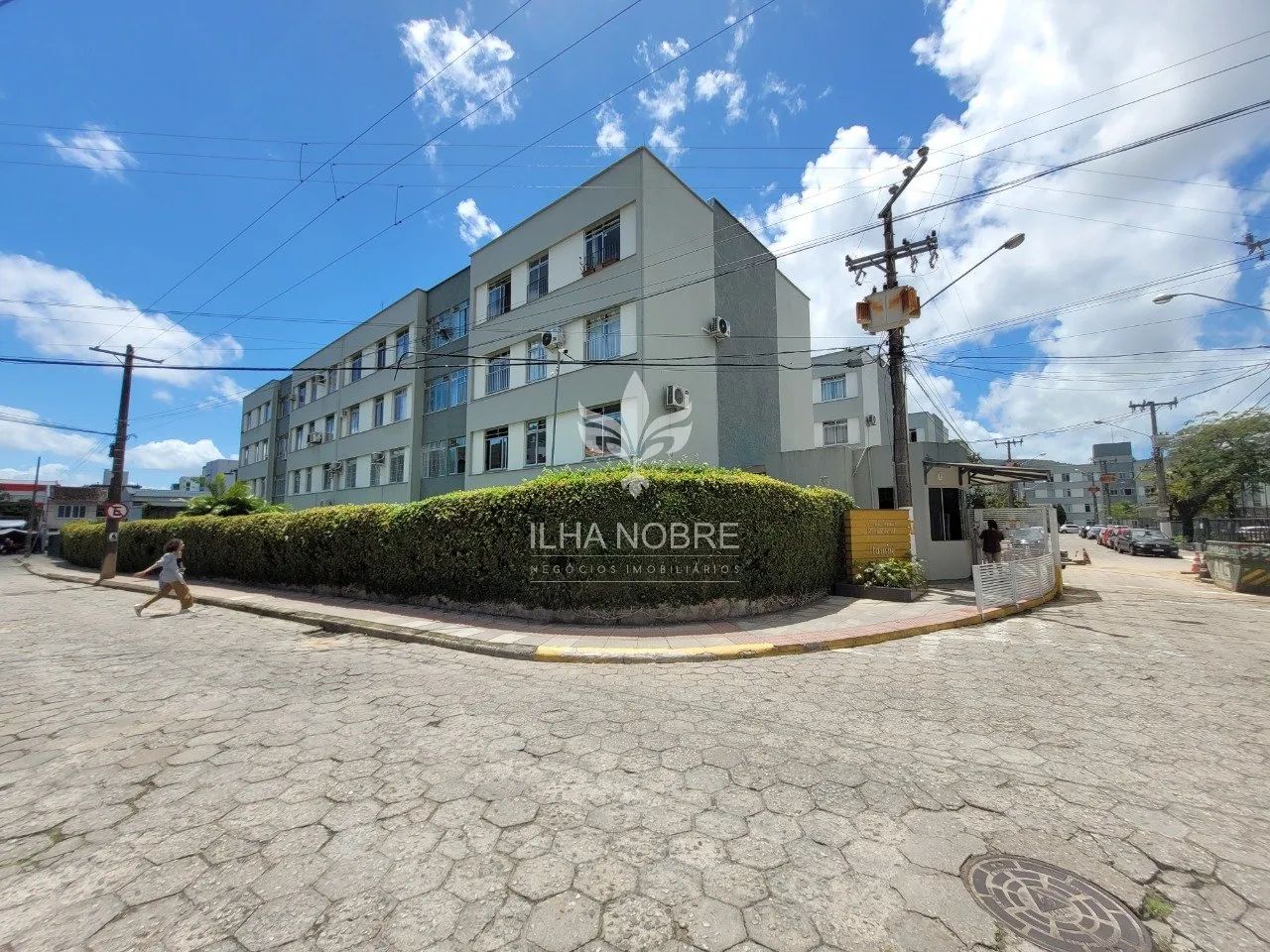 Apartamento para Alugar com 3 Quartos na Trindade Florianópolis/SC com 52 m² - Foto 2