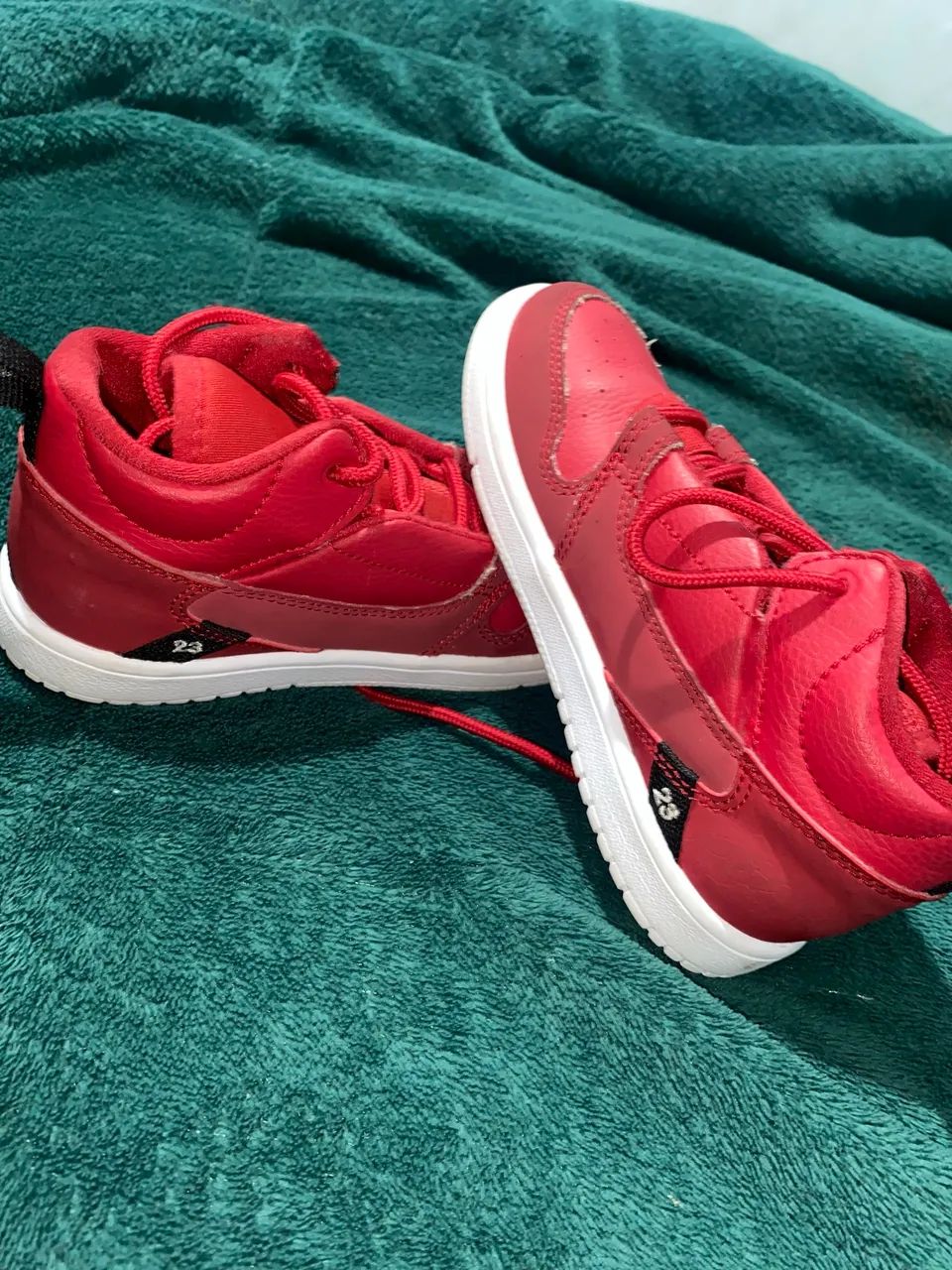 TÊNIS AIR JORDAN 1 MID VERMELHO ORIGINAL  - Foto 4