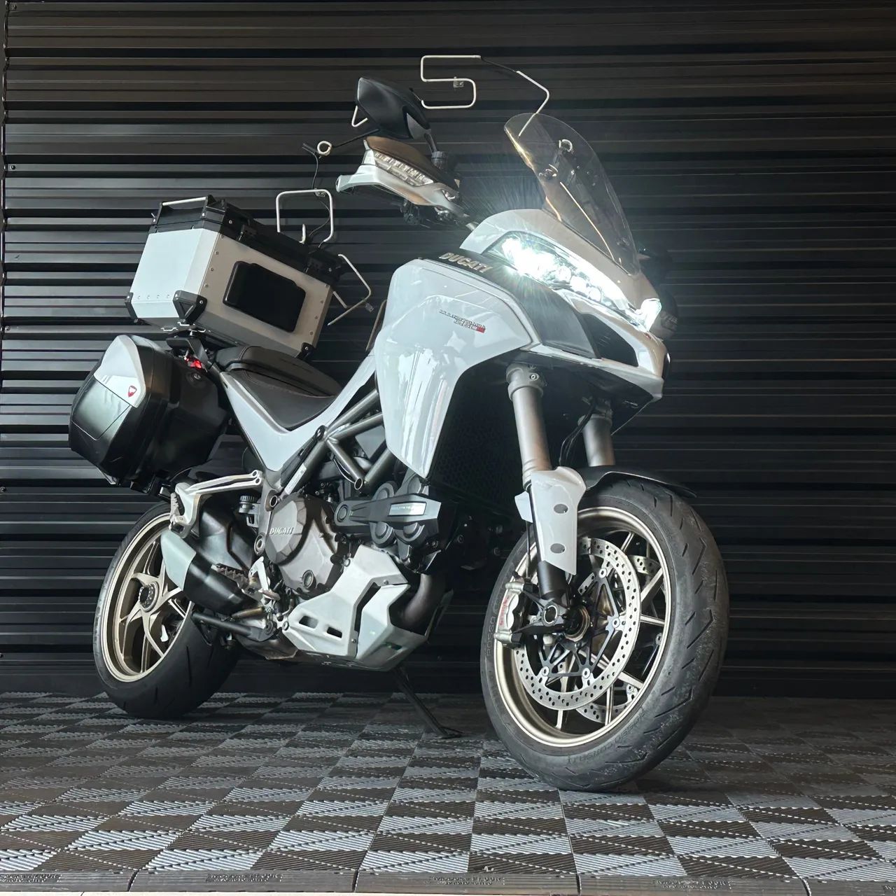 MULTISTRADA 1260 S BRANCA 2019/2019