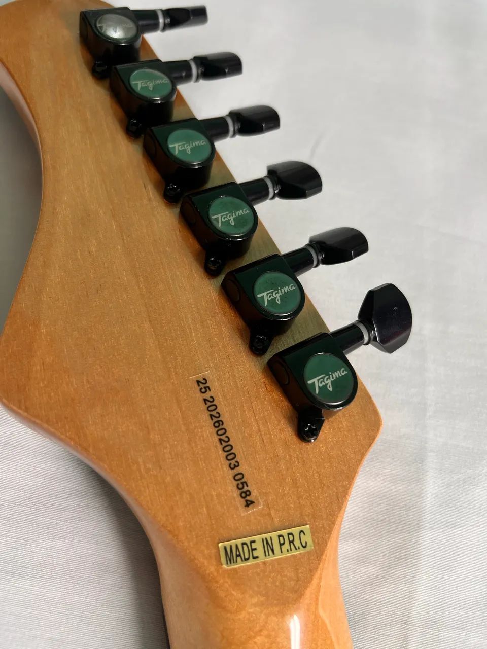 Guitarra Tagima Sixmart com efeitos  - Foto 4