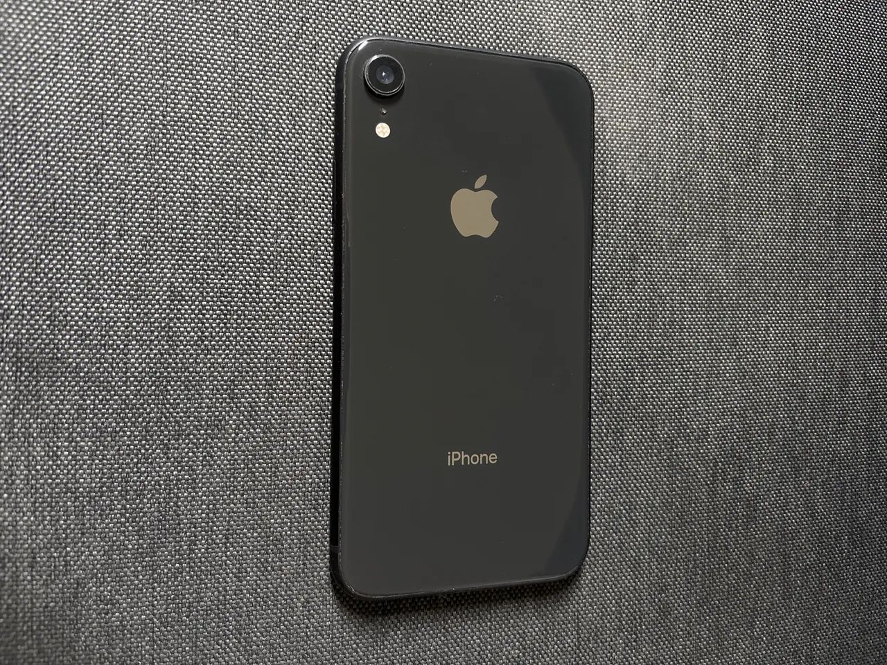 iPhone XR usado