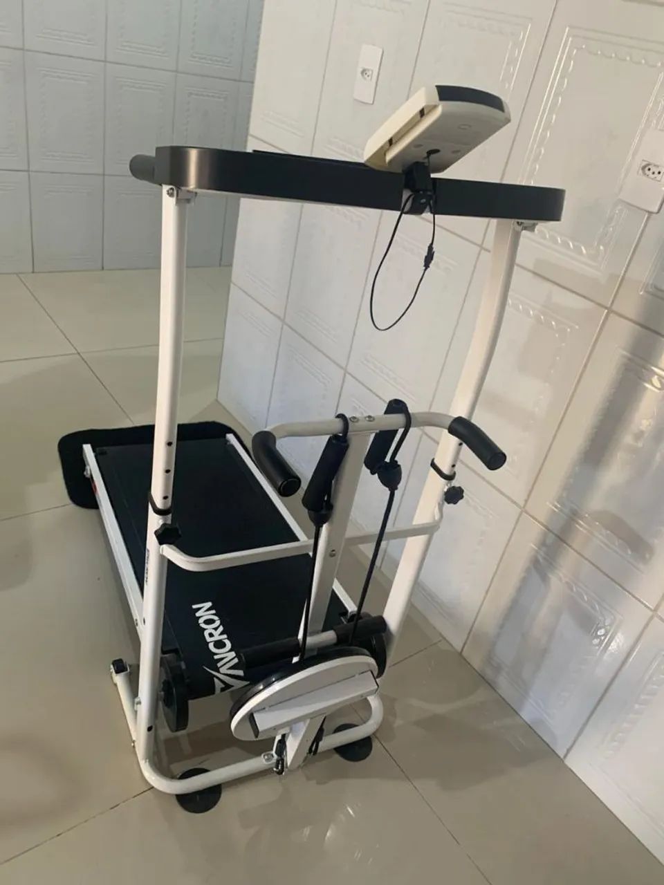 ESTEIRA PARA EXERCÍCIO - Foto 4
