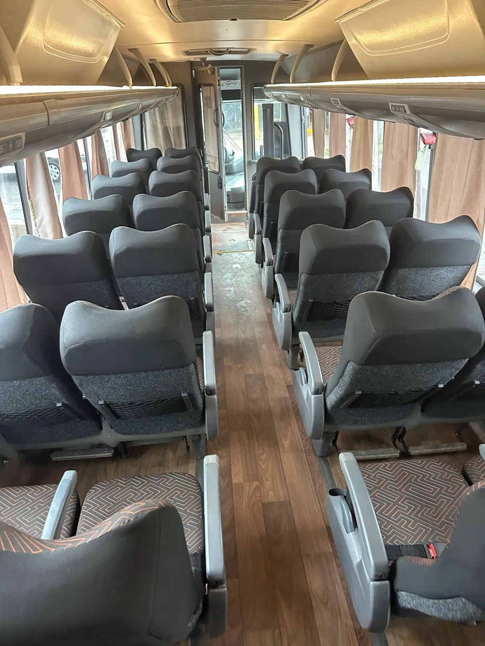 Micro ônibus senior executivo - Foto 8