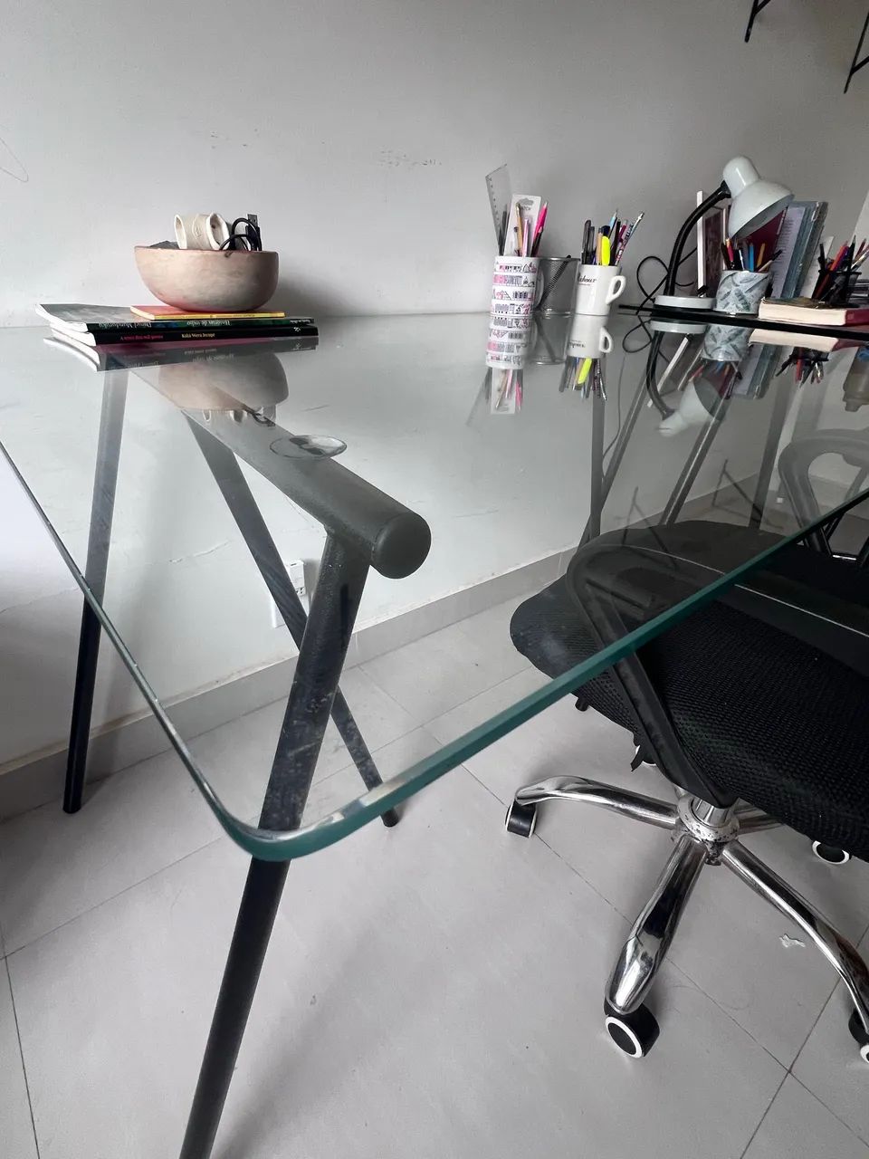 Mesa de escritório com cadeira - Foto 4