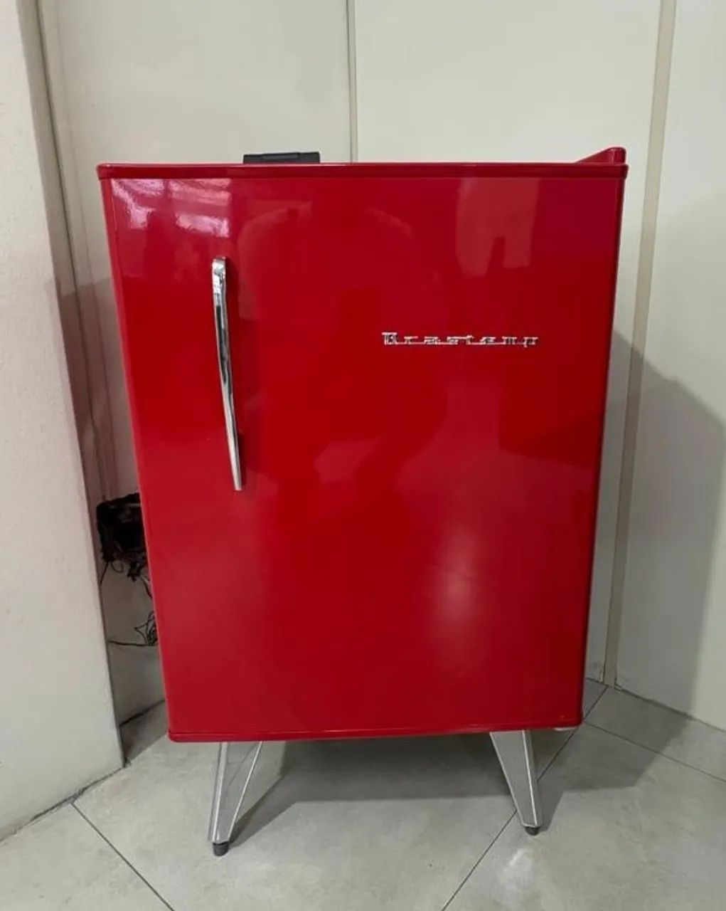 Frigobar retrô Brastemp vermelho - Foto 2