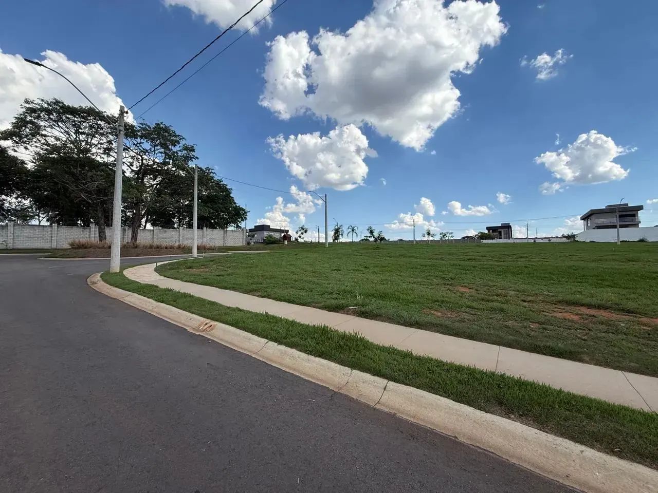 Terreno Esquina Parqville Quaresmeira - Trindade - GO - Foto 4