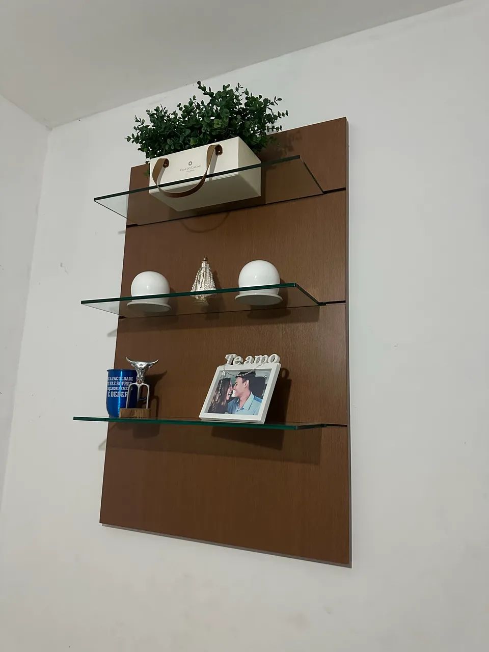 Prateleira + cômoda 