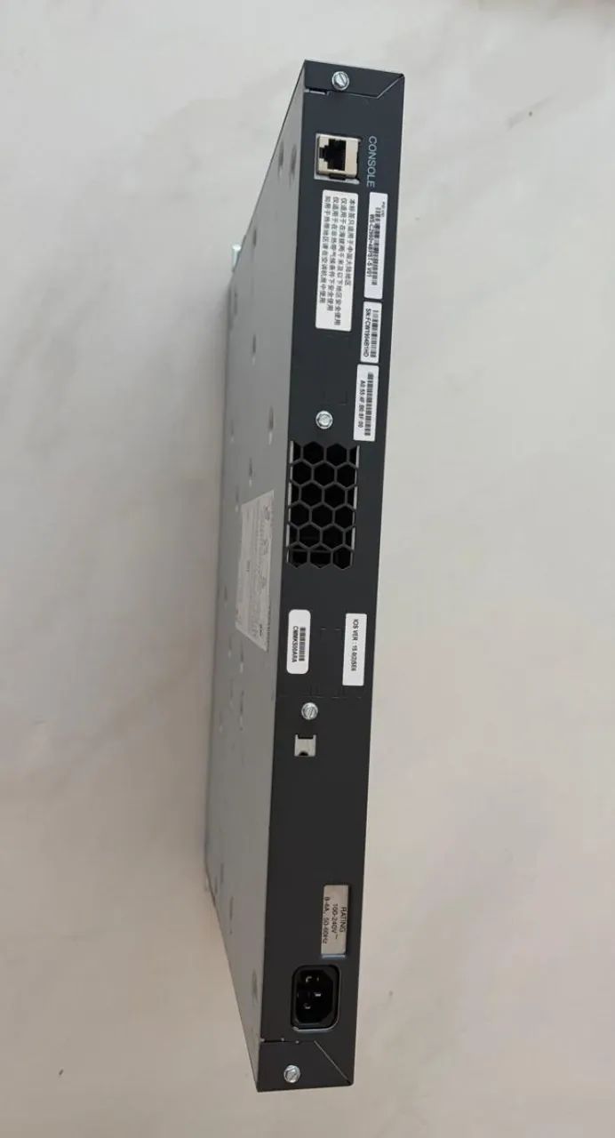Switch WS-C2960+48PST-S