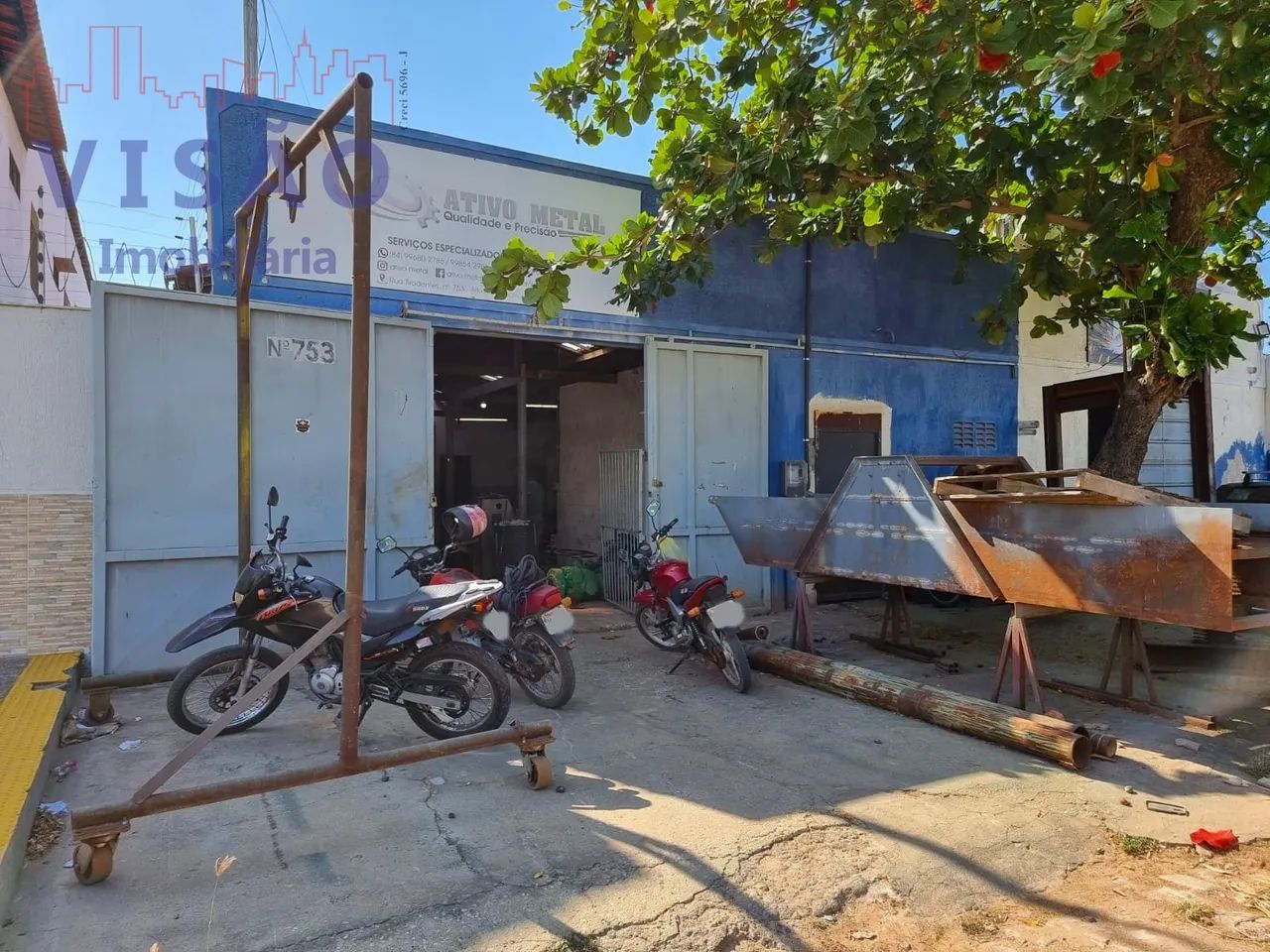 Vende-se PRÉDIO Comercial no Bairro Alto da Conceição