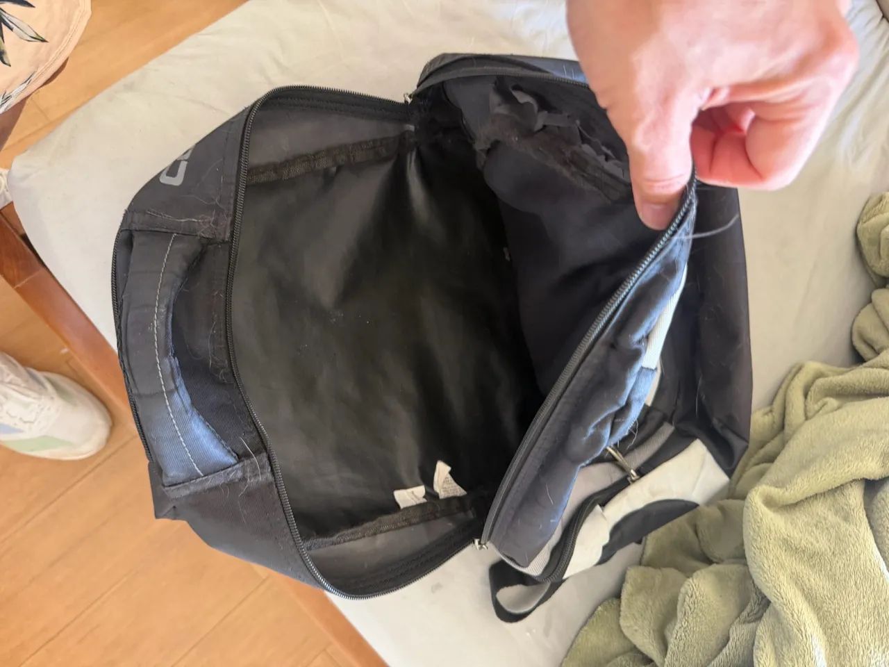 Vendo Mochila multiuso - Foto 2