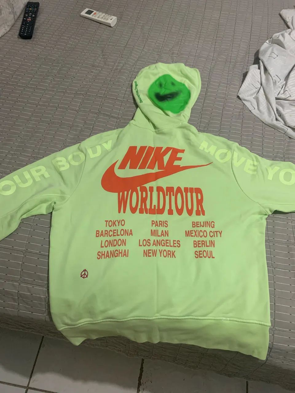 nike world tour hoodie green