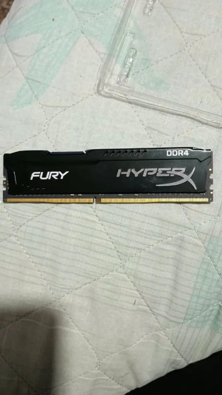 Memória 16 GB DDR4