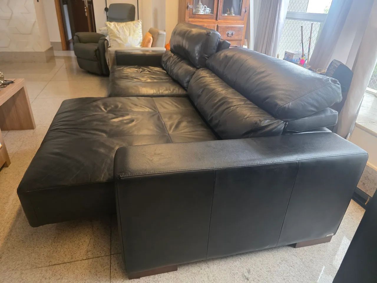 Sofá de couro, retrátil, 4 lugares - Foto 4