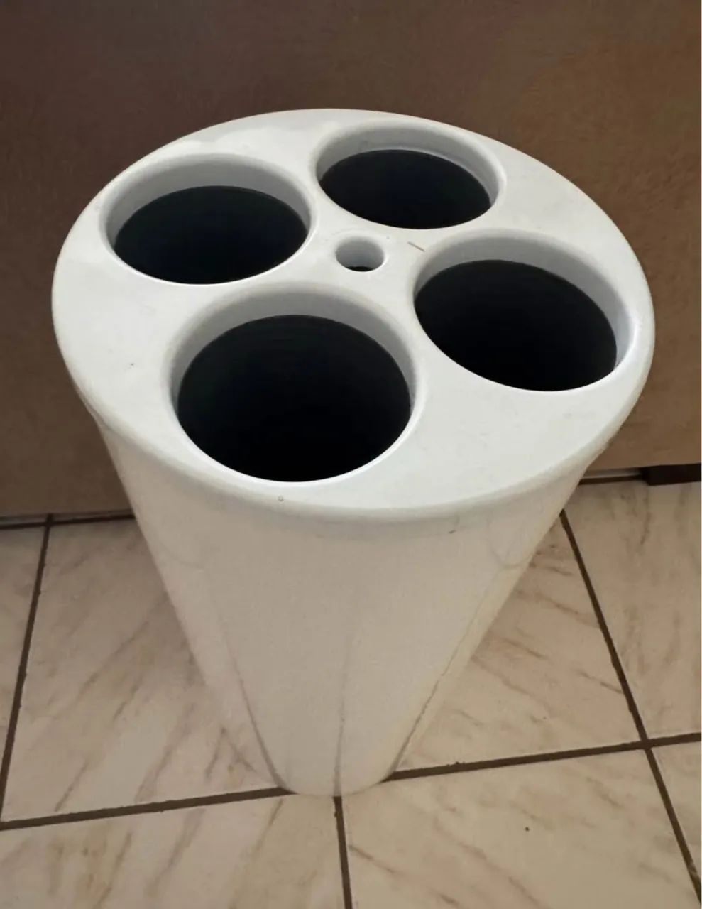 Lixeira p/ copos descartável 