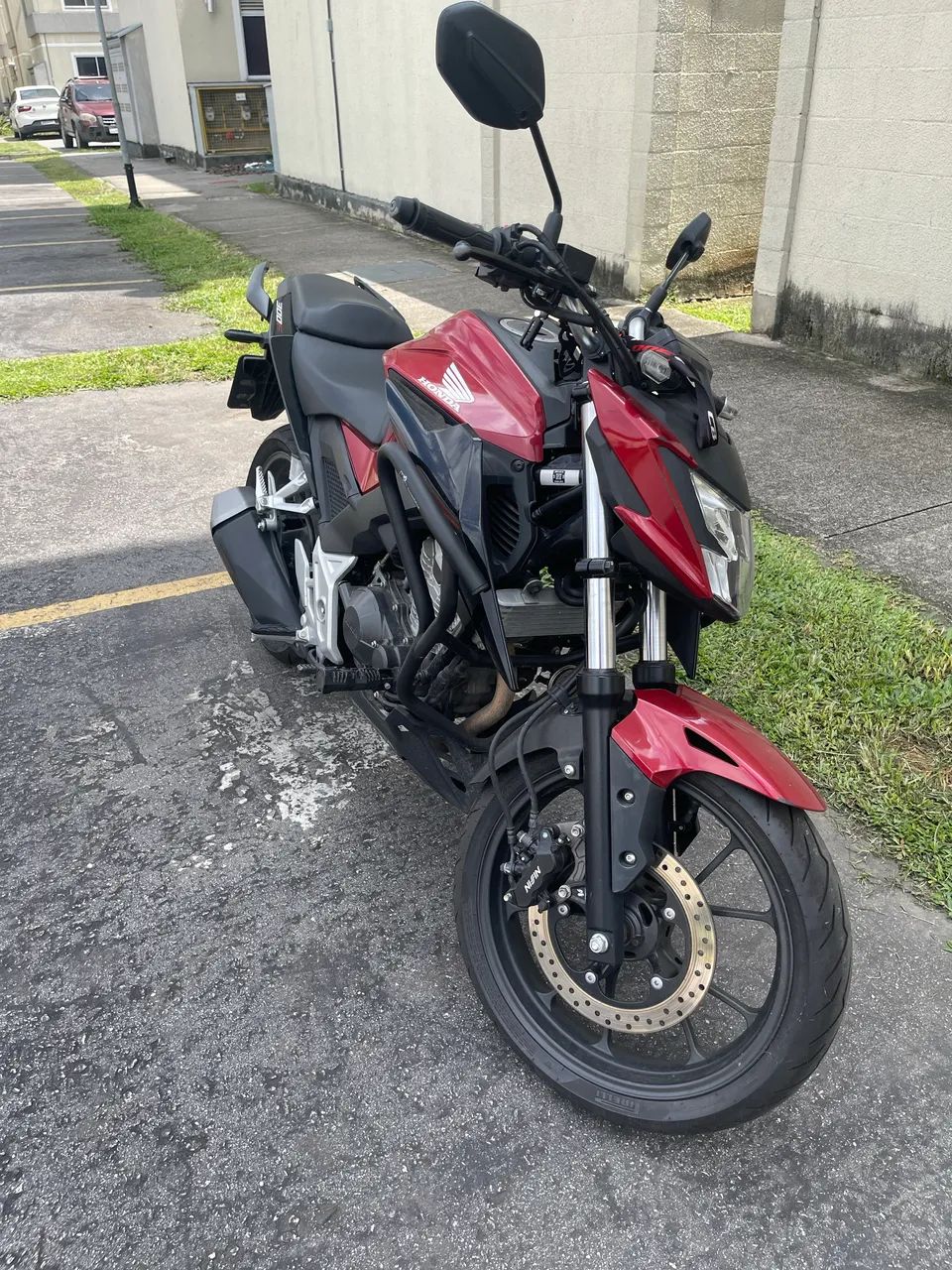 CB twister 300f