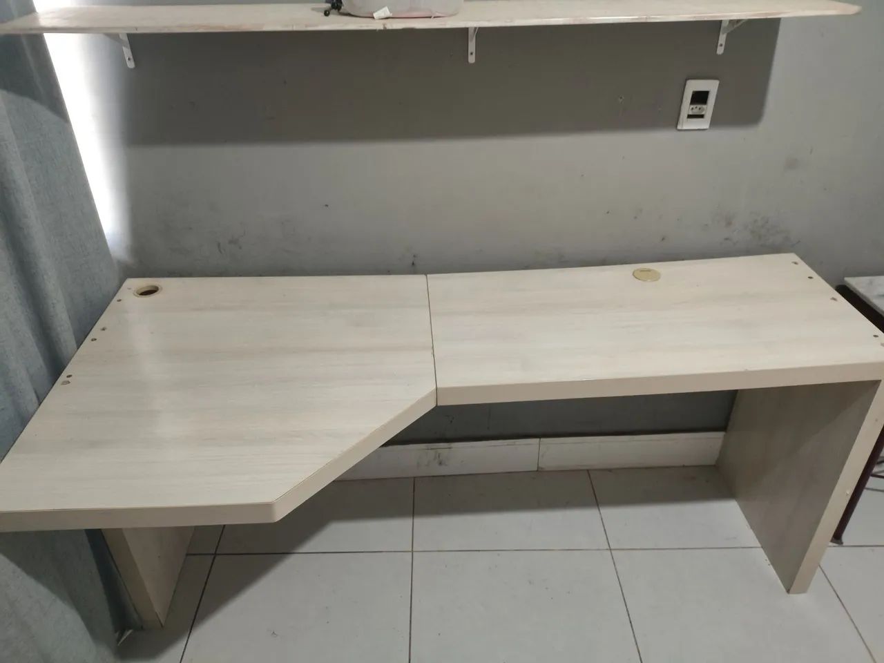 ESCRIVANINHA DE CANTO / MESA DE ESTUDO - Foto 4