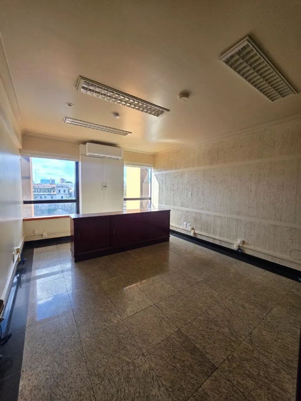 VENDO (DUAS SALAS COMERCIAS) RIO NEGRO CENTER - Foto 2