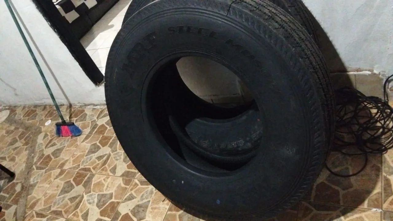 pneus 295 - Foto 5