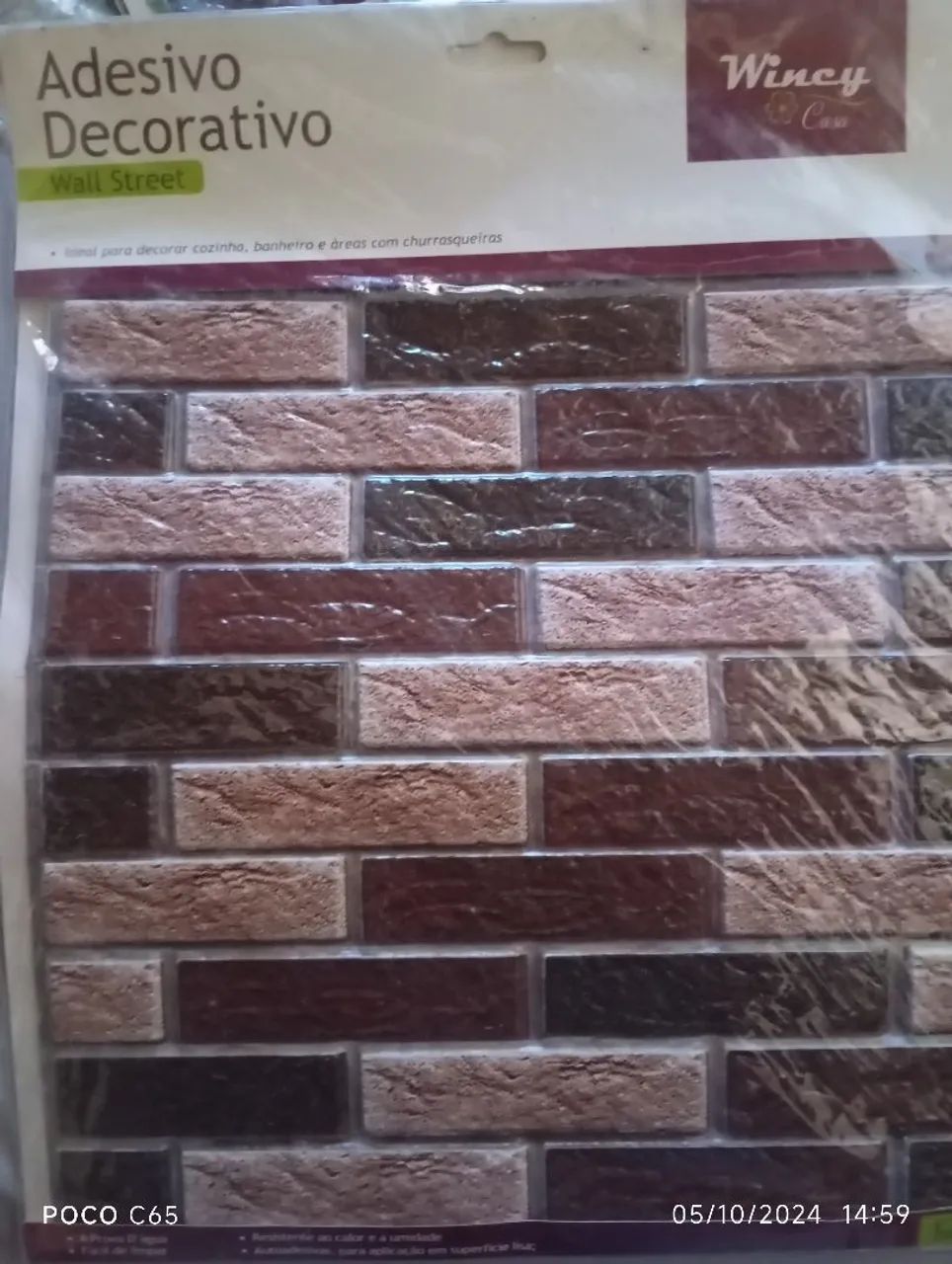 placas 3D  auto-adesiva  modelo  ?