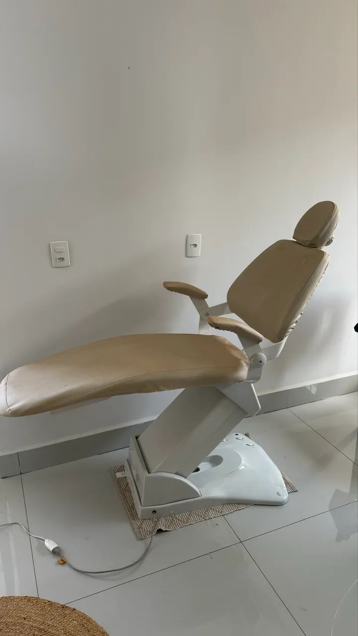 Cadeira estética Olsen elétrica 