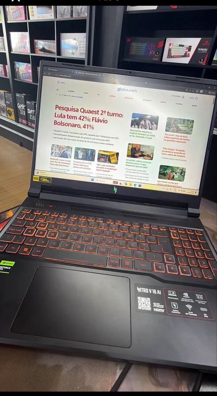 Acer nitro 16 AÍ 1t 16gb