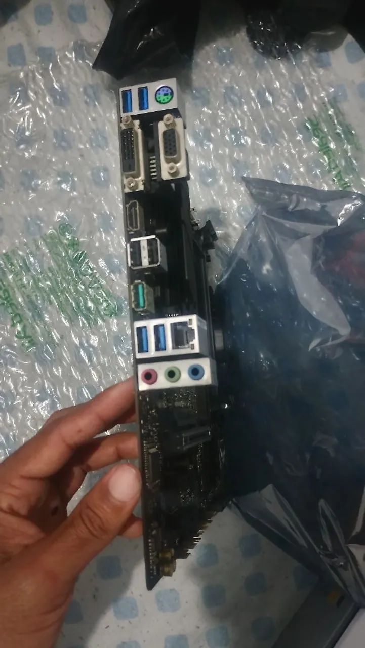Placa mãe TUF Gaming A520m-plus - Foto 4