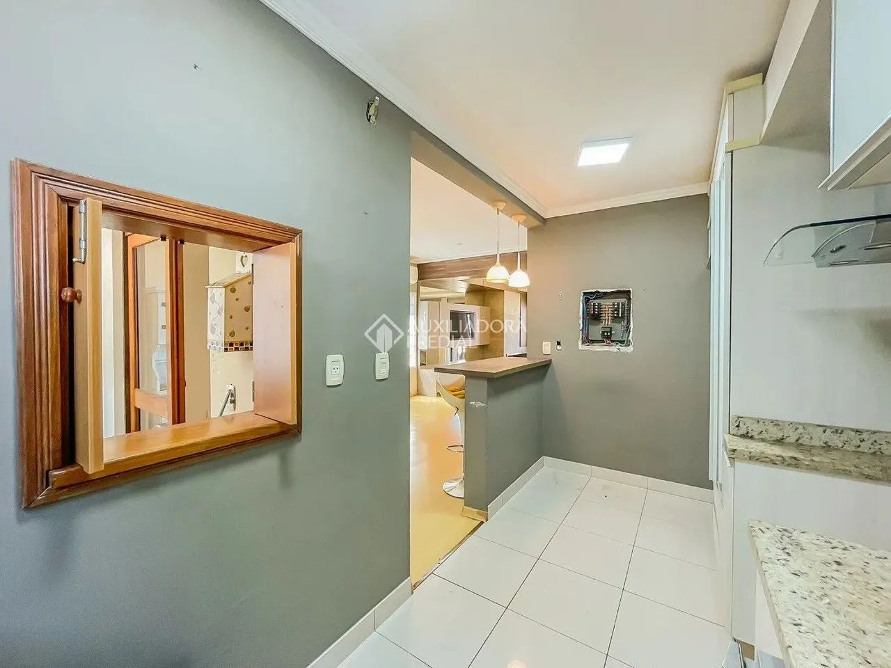 Casa com 3 quartos e 2 vagas de garagem no bairro Tristeza - Foto 6
