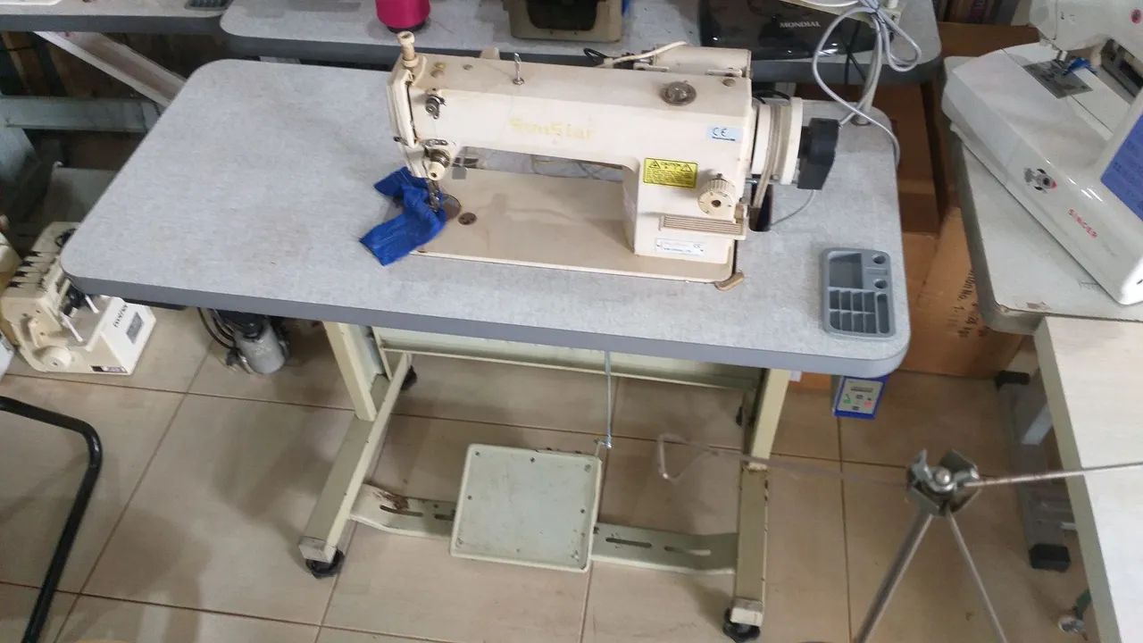 Máquina de costura reta industrial usada  - Foto 2