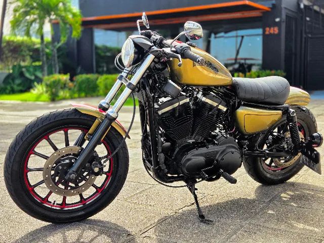 Harley-Davidson 883R 2008 - Foto 4