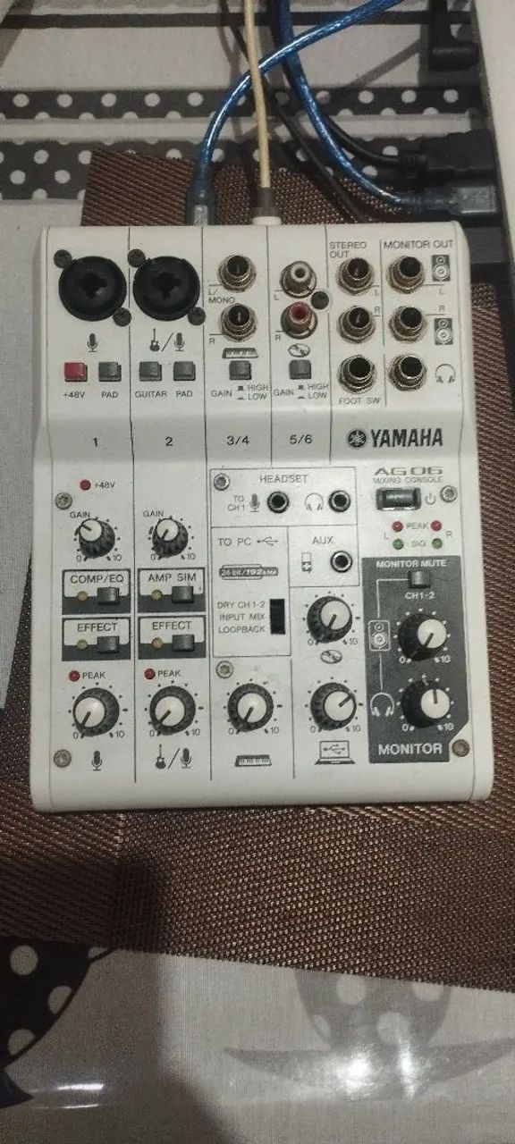 Mesa de som/placa de áudio Yamaha ag06 - Equipamentos e Acessórios