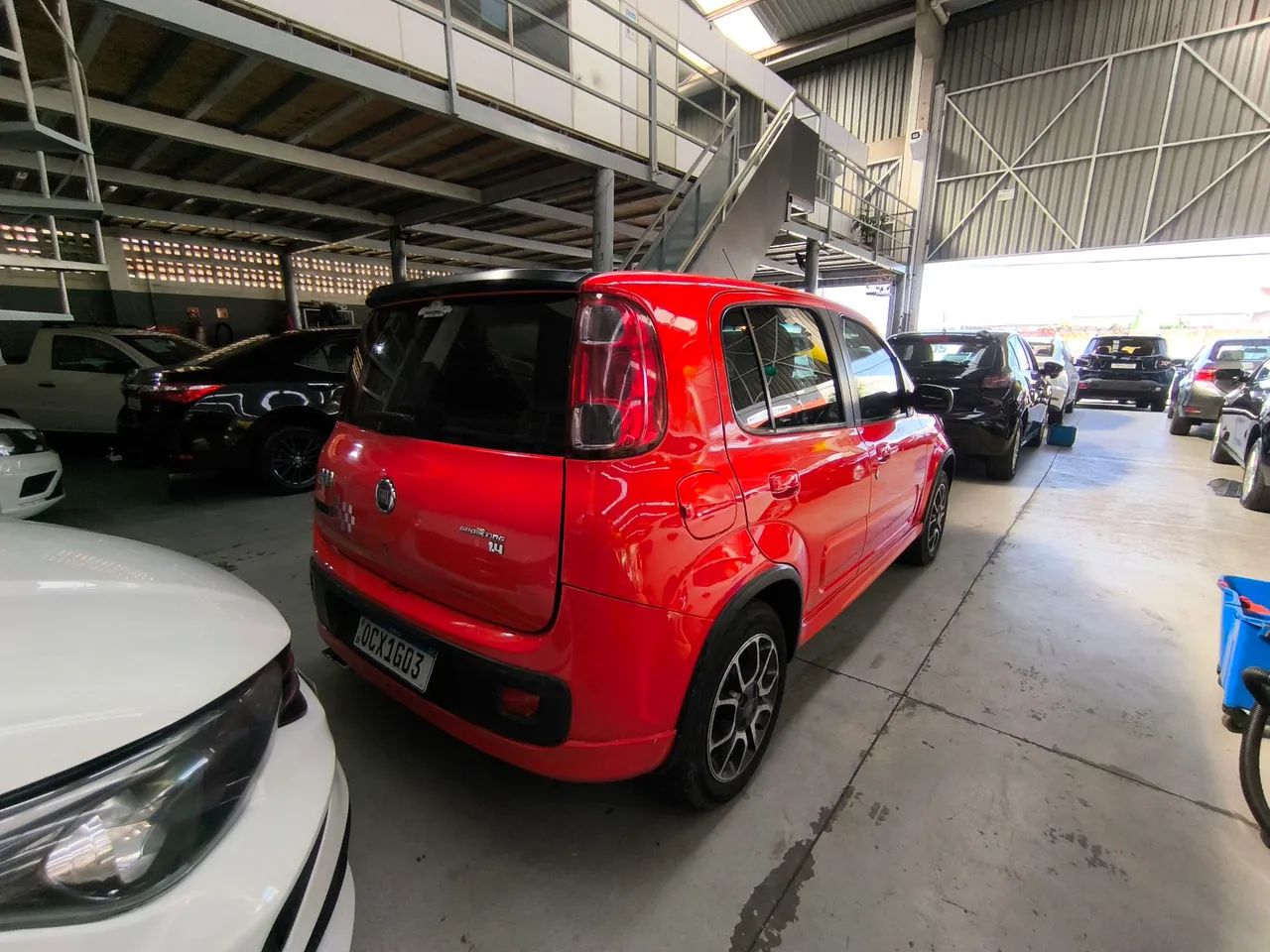Fiat Uno Sporting 1.4 EVO Fire Flex 8V 4P 2012 - Foto 4