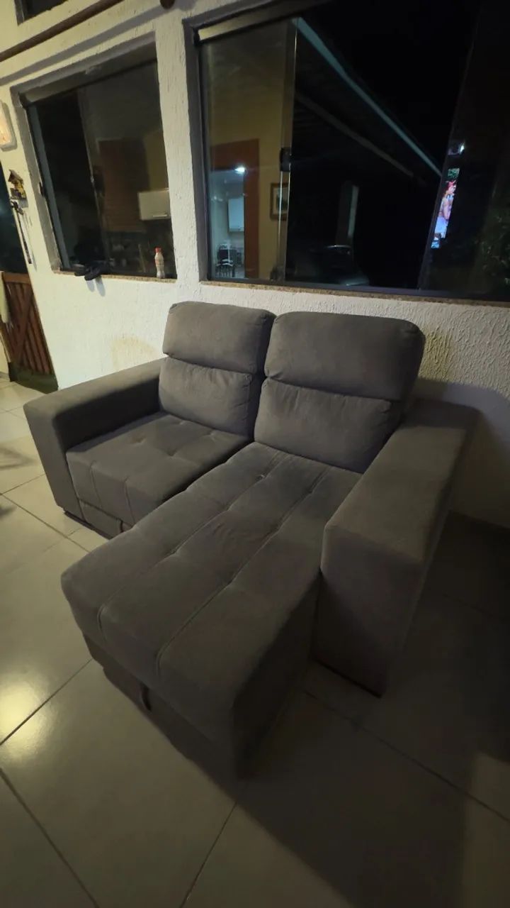 Sofá retrátil 2 lugares super confortável e ótimo estado - Foto 2